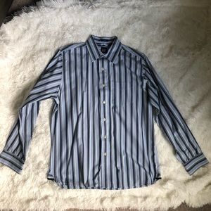 Gap Men’s striped Classic button up